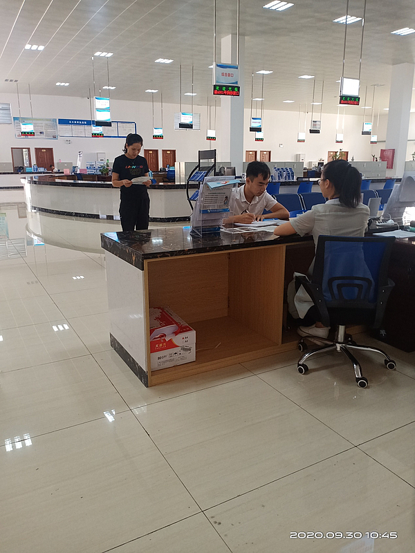 一窗多能    便民举措受欢迎 .jpg